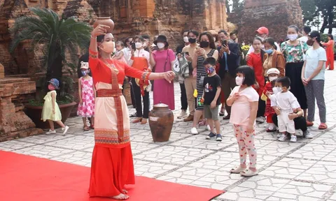 Trong 5 ngày nghỉ Tết Nguyên đán, Khánh Hòa đón hơn 65.000 lượt khách