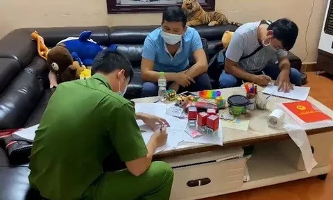 Bà Rịa-Vũng Tàu: Phá đường dây làm giả con dấu, giấy tờ quy mô lớn