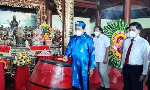 Lễ viếng, dâng hương Đức Quốc Tổ Lạc Long Quân tại Mũi Cà Mau