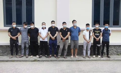 Nghệ An: Bắt 10 đối tượng mua bán thông tin 3.000 tài khoản ngân hàng