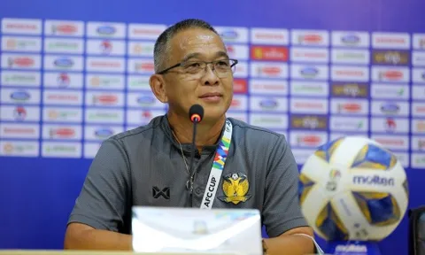 HLV Hougang United: "Chúng tôi đã cầu nguyện trước trận gặp Viettel"