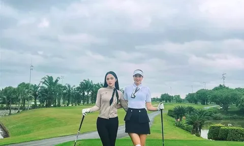Ngôi sao Hương Giang đọ sắc với Hoa hậu Phạm Hương trên sân golf