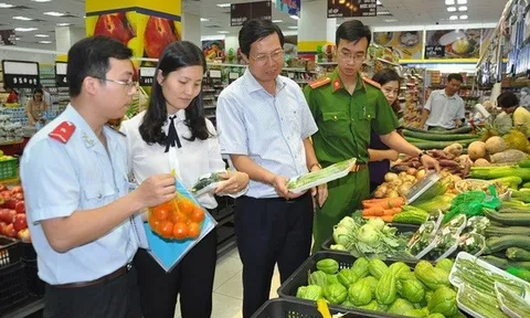 Nghiêm cấm cán bộ công an sách nhiễu, vụ lợi khi kiểm tra về môi trường, ATTP