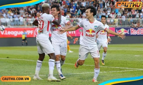Thi đấu cực cháy, Tuấn Anh bị đàn anh ở ĐT Việt Nam gọi là “Thiên Lôi”