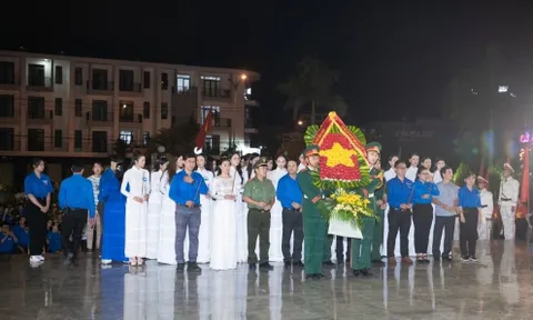 Thí sinh Miss World Vietnam 2022 dâng hương tại nghĩa trang liệt sĩ Tp.Quy Nhơn