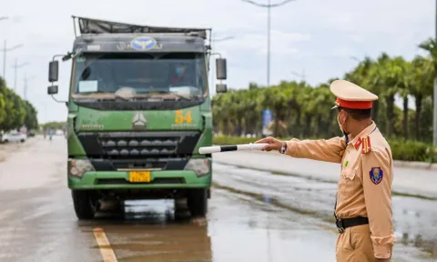 Yêu cầu tài xế xe quá tải "khôi phục lại tình trạng ban đầu" của cầu, đường có khả thi?