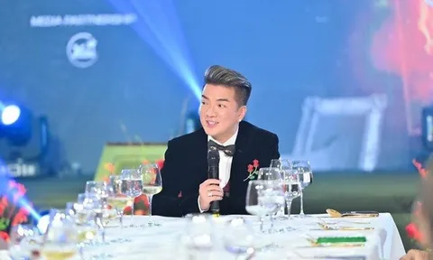 Đàm Vĩnh Hưng mời diva Hồng Nhung hát chung