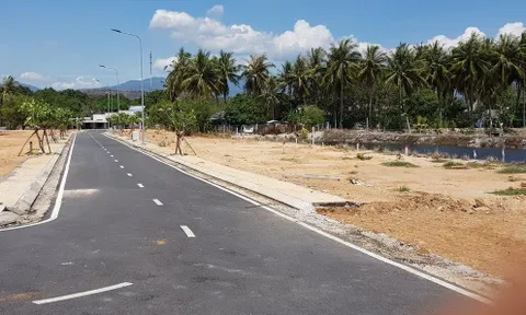 Khánh Hòa: Liên quan đến đất đai, kỷ luật nhiều cán bộ vì để phân lô bán nền tràn lan