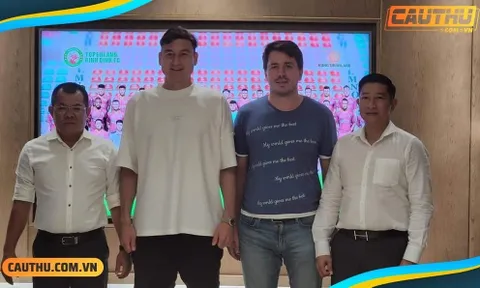 Văn Lâm chính thức cập bến "đại gia" Topenland Bình Định