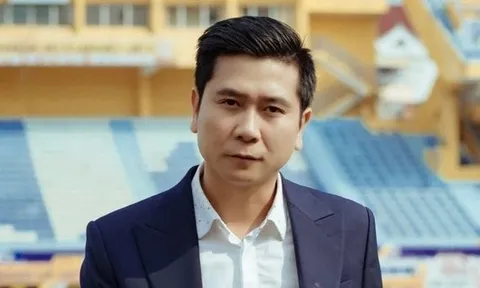 Hồ Hoài Anh bị cảnh cáo sau vụ đi Tây Ban Nha không xin phép