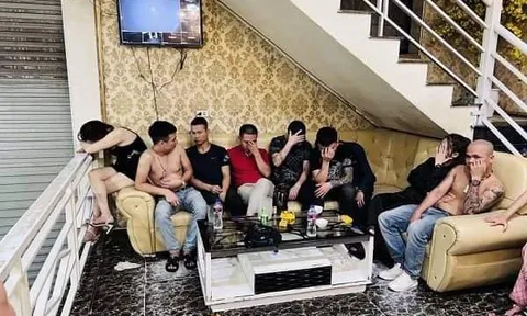 Hà Tĩnh: Đột kích quán karaoke bắt 39 nam nữ bay lắc sử dụng ma túy