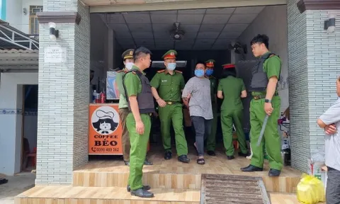 Bắt giam thanh niên từng livetream trước Phòng cảnh sát hình sự Công an Bình Thuận
