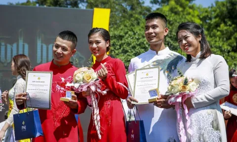 Hà Nội: Tổ chức đám cưới tập thể trên phố đi bộ Hoàn Kiếm