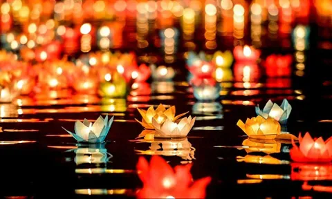 Siết chặt hoạt động thả đèn hoa đăng trên sông Hương