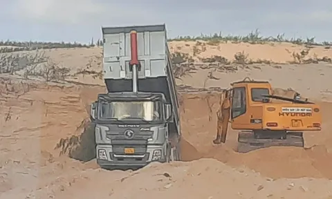 Bình Định: Cát tặc ngang nhiên lộng hành, đe dọa phóng viên khi bị phát hiện