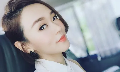 Hoa hậu Dương Tư Kỳ chật vật kiếm tiền sau khi qua thời đỉnh cao