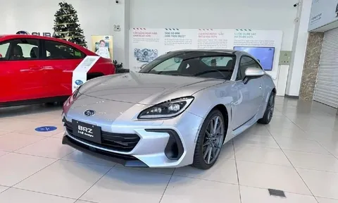 Subaru BRZ bất ngờ giảm 125 triệu đồng quyết đấu BMW 3-Series full option
