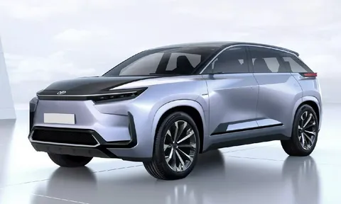 Mẫu SUV chạy điện mới toanh có 3 hàng ghế của Toyota chuẩn bị ra mắt gây chú ý
