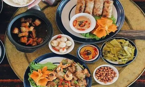 Ăn cơm nên ăn gì trước ăn gì sau, nhiều người 'giật mình' vì thói quen hằng ngày không tốt!