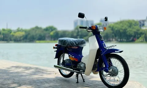Độc lạ xe Honda Cub được bán với giá 300 triệu đồng, ngoại hình thế nào?
