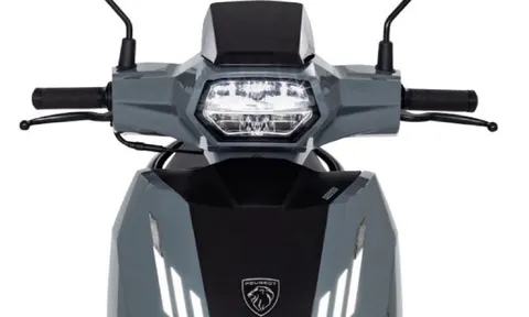 Một mẫu xe ga mới đến từ Pháp ra mắt khiến Honda SH Mode lo lắng