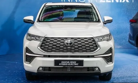 Toyota Innova ra mắt với mức giá khiến Mitsubishi Xpander 'đứng hình'