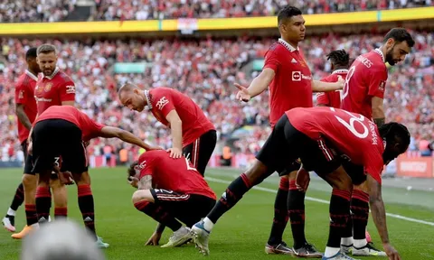 CĐV MU chỉ đích danh tội đồ sau khi thua Man City tại FA Cup