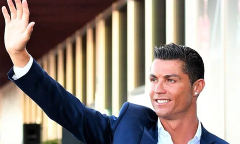 Tin chuyển nhượng tối 8/6: Ronaldo trở lại châu Âu, Arsenal chốt siêu bom tấn