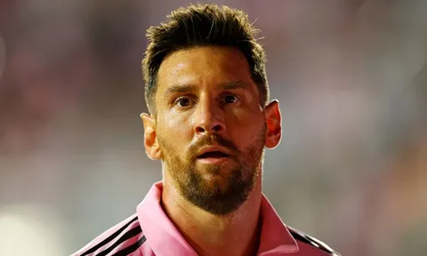 Tỏa sáng ngày ra mắt, Messi có luôn nghĩa cử khiến tất cả nể phục