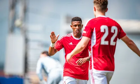 Nhận định, dự đoán Nottingham Forest vs Leeds, 1h45 ngày 28/7/2023