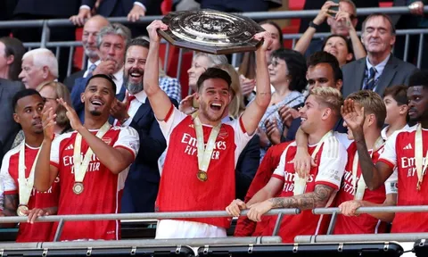 Ngược dòng không tưởng trước Man City, Arsenal chính thức vô địch Siêu Cúp Anh