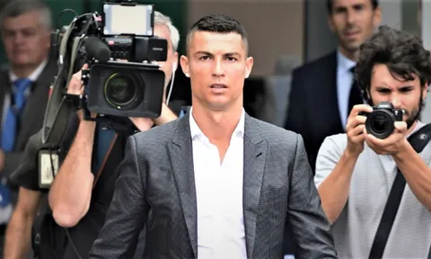 Chính thức rời Al Nassr, Ronaldo 'đoàn tụ' cùng đồng đội cũ ở MU