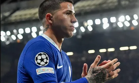Thất vọng toàn tập, Enzo Fernandez bất ngờ 'từ biệt' Chelsea?