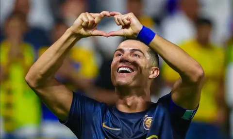 Không thể ngừng ghi bàn, Ronaldo lại báo tin vui khiến tất cả 'vỡ òa'