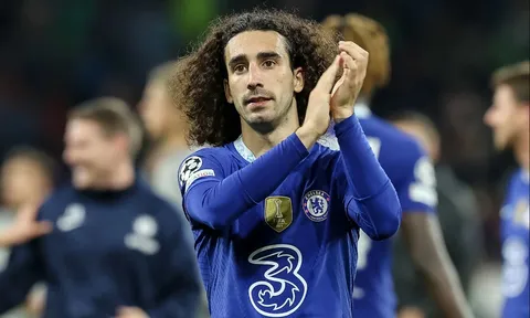Chốt rời Chelsea, Cucurella bất ngờ được CLB vĩ đại châu Âu chiêu mộ