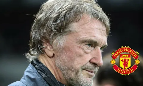 Vừa sa thải giám đốc, Jim Ratcliffe vẫn muốn có thêm 2 người rời MU