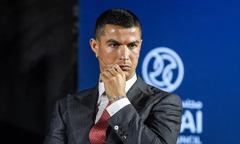 CHÍNH THỨC: Ronaldo được đề cử giải thưởng lớn, cơ hội cao vượt Messi