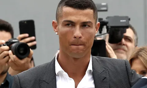 Vượt xa Messi, Ronaldo khẳng định vị trí số 1 Quả bóng vàng Dubai 2023