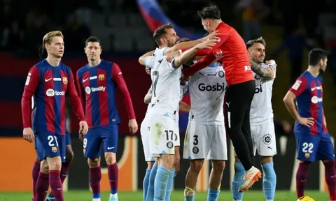 'Tự bắn vào chân', Barca thua đau Girona trong trận cầu 6 bàn thắng