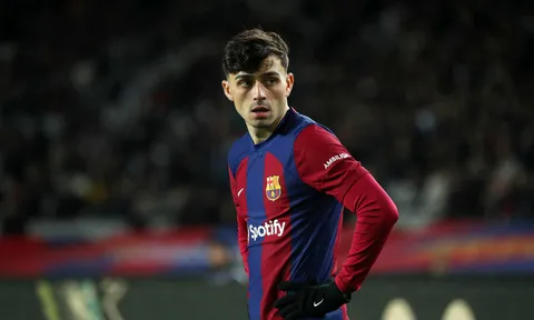 3 lời đề nghị đưa Pedri rời Barcelona