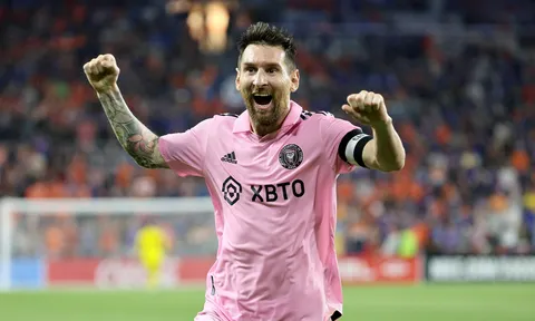 Vừa đón Suarez, Messi lại sắp tái hợp với một ngôi sao Brazil
