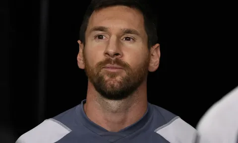 Messi khiến đồng đội 'bấn loạn' đến mất kiểm soát