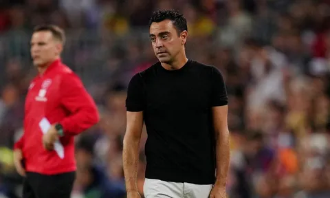 HLV Xavi lên tiếng xác định ngày chia tay Barca
