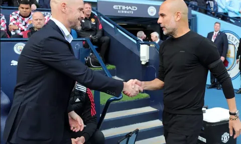 HLV Copenhagen chỉ thẳng điểm khác biệt giữa Man City và MU