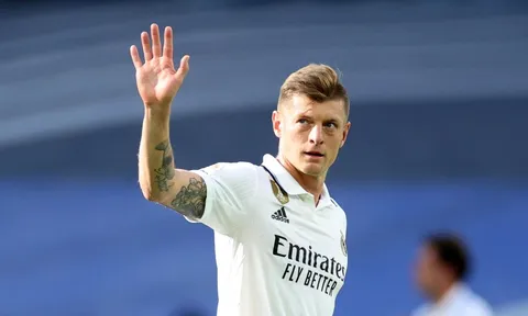 Toni Kroos đưa ra quyết định quan trọng tại Real Madrid
