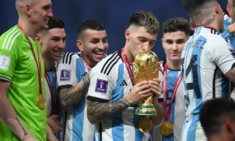 Nhà vô địch World Cup có thể giúp MU lọt vào top 4 Ngoại hạng Anh