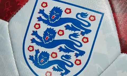 Đội bóng Anh chính thức sa thải 'đệ cứng' Steven Gerrard