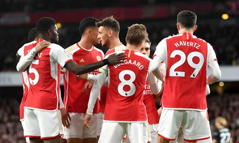 Sao Arsenal khiến tất cả ngây ngất, được ví như Zidane thời đỉnh cao