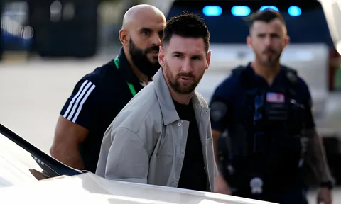 Messi chính thức bị kiện, hé lộ hành động không thể chấp nhận