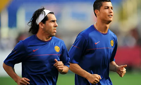 Cựu sao MU - Carlos Tevez nhập viện